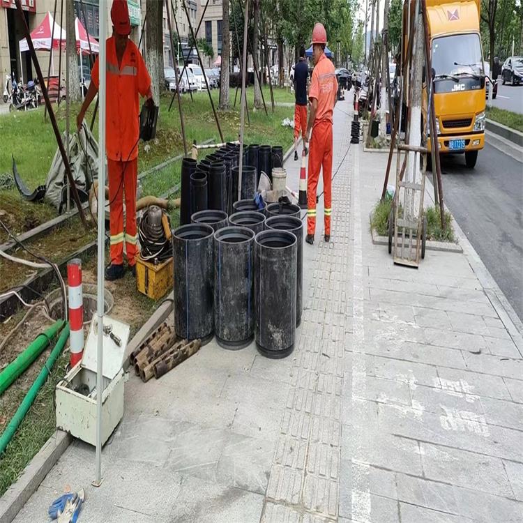 东区管道短管置换修复